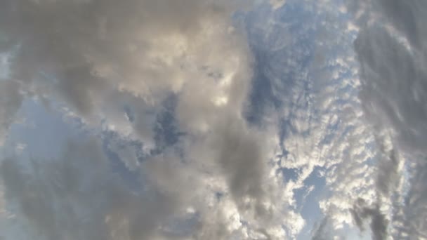 Denní obloha timelapse s fisheye objektivu — Stock video