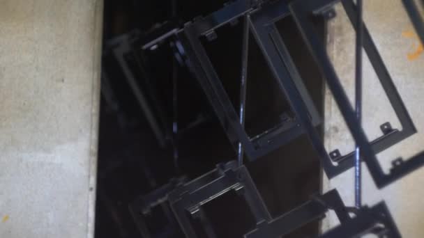 烘箱中粉末涂层工艺零件 — 图库视频影像