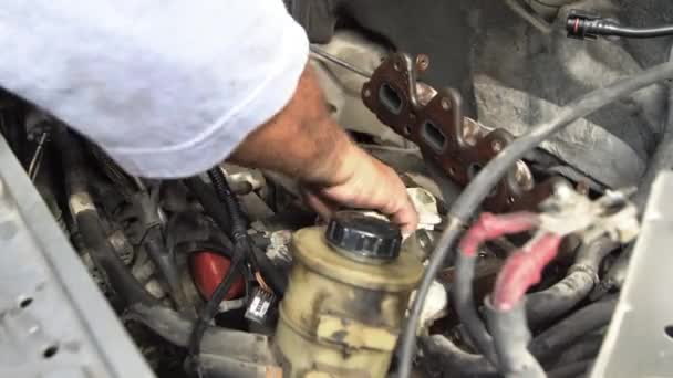 Mechanic hands under the work — Stock Video
