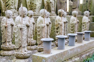 Llittle keşiş benimevimdeydi Tapınağı