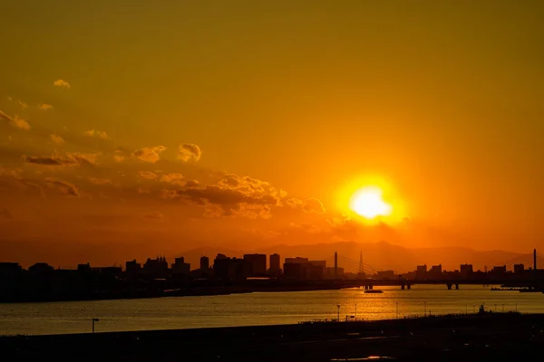 Sunset city landskap golden hour — Stockfoto