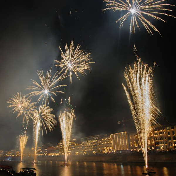 Fajerwerki na festiwalu Luminara — Zdjęcie stockowe