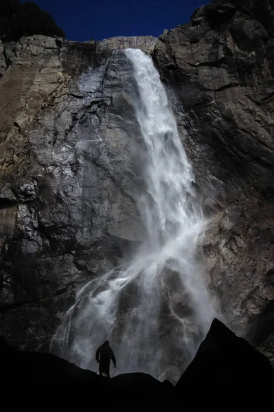 Нижня водоспади Йосеміті — стокове фото