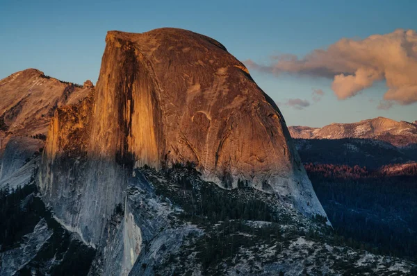 Sunset Over Half Dome — Stock Photo, Image