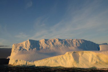 Buzdağları akşam ışık