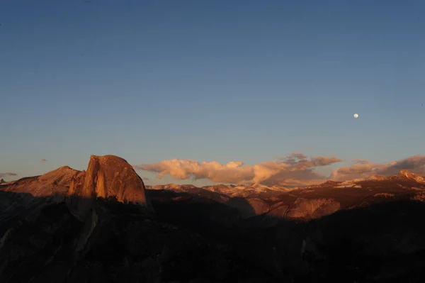 Sunset Over Half Dome — Stock Photo, Image