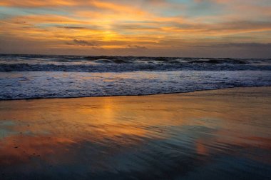 Sunrise Cocoa Beach üzerinde