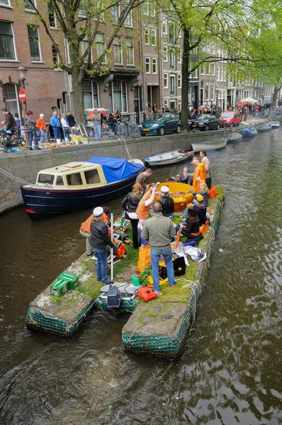 Queensday oslava na voru — Stock fotografie