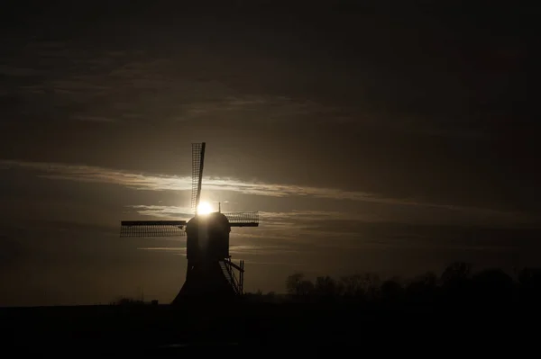 Zandwijkse Molen στο ηλιοβασίλεμα — Φωτογραφία Αρχείου
