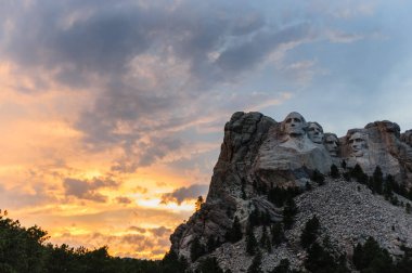 Mount Rushmore akşam ışık
