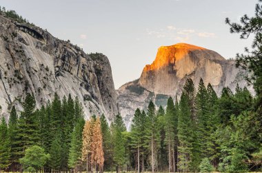 Gün batımı yarım kubbe