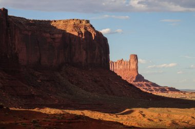 gün batımında anıt Vadisi