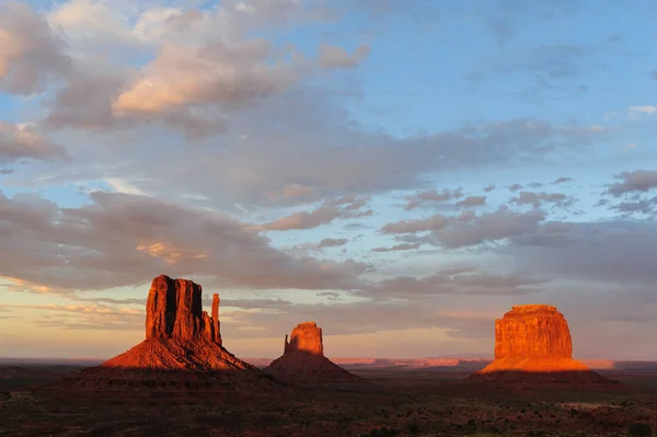 Monument Valley au coucher du soleil — Photo