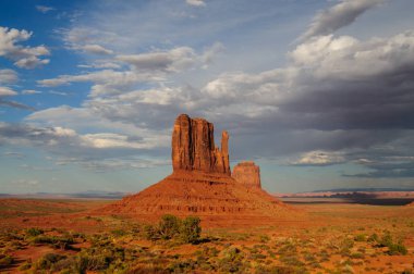 gün batımında anıt Vadisi