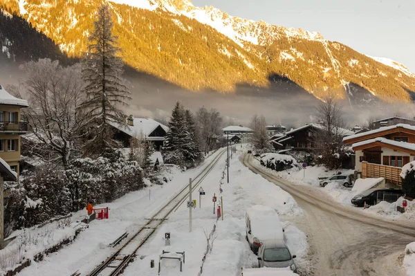 Chamonix de Mont Blanc nevado em um dia de Natal — Fotografia de Stock