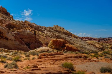 renkli kaya oluşumları