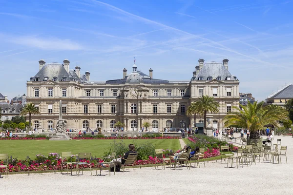 PARIS, FRANCE, on JULY 9, 2016. Luxembourg palace — Stock Photo, Image