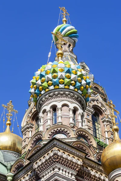 St. Petersburg, Rusland, op 21 augustus 2016. Fragment van de kerk van de Verlosser op het bloed, een van de symbolen van de stad — Stockfoto