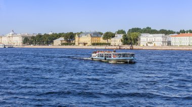 St Petersburg, Rusya, üzerinde 21 Ağustos 2016. Neva Embankment mimari kompleks