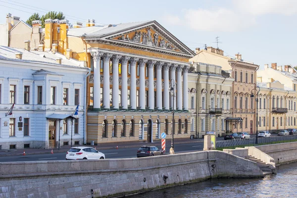 St. Petersburg, Rusko, 21 srpna 2016. Architektonický komplex nábřeží řeky Něvy — Stock fotografie