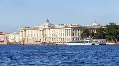 St Petersburg, Rusya, üzerinde 21 Ağustos 2016. Neva Embankment mimari kompleks