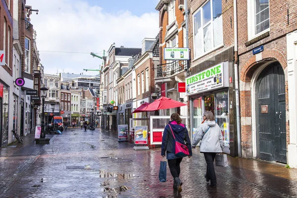 UTRECHT, PAÍSES BAJOS, el 30 de marzo de 2016. Vista urbana . — Foto de Stock