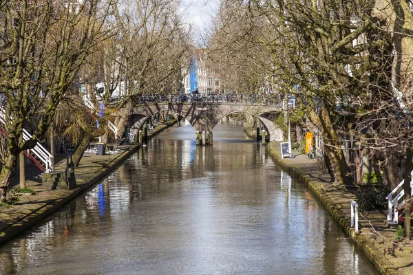 Utrecht, Niederlande, am 30. März 2016. urban view. — Stockfoto