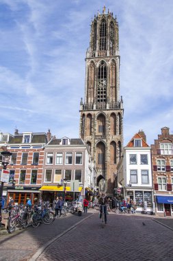 Utrecht, Hollanda, 30 Mart 2016 üzerinde. Kentsel görünümü. Uzaktan katedral Kulesi
