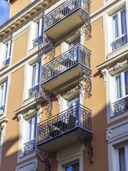 NICE, FRANCE, on JANUARY 6, 2017. Typical details of city architecture. — Stock Photo, Image