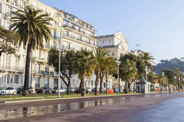 Bello, FRANCIA, terrapieno — Foto Stock