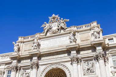 Roma, İtalya, 5 Şubat 2017. Fontana di Trevi (oluşturulan 1732-1762 yılında mimar Nicolo Salvi tarafından) parçası bilir Pauly'nın palace bitişik. Çeşme bir şehir sembolleri, birçok film baskılı