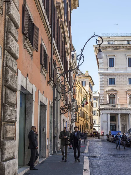 ROME, ITALY, on March 5, 2017. City landscape. Beautiful buildings make an attractive architectural complex of the street in downtown. — Stock Photo, Image