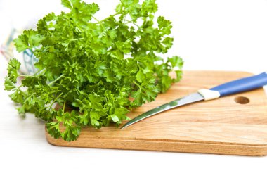 Bir tabloda bir kristal cam meyve güler yüzlü