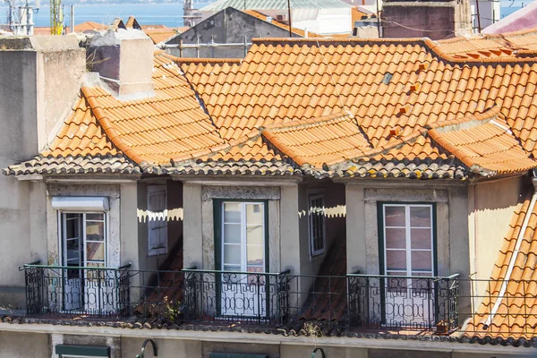 Lisabon, Portugalsko, na 22. června 2017. Fasáda budovy v centru města — Stock fotografie