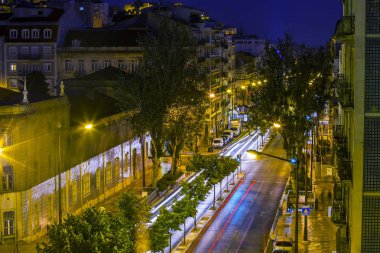 Lizbon, Portekiz, üzerinde 22 Haziran 2017. Şehir sokak ışık gece yangınlar