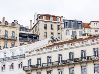 Lizbon, Portekiz, üzerinde 22 Haziran 2017. Şehir Merkezi ve tipik bir dekor içinde bir bina cephe bilir