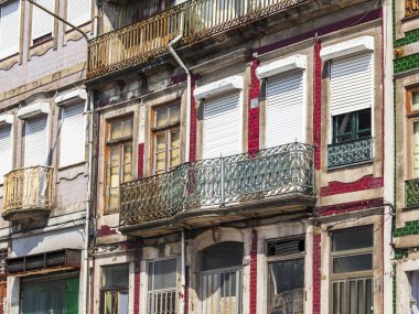 Porto, Portekiz, üzerinde 17 Haziran 2017. Şehir otantik tarihi binalar cephe şehir benzersiz bir görünüm yaratmak