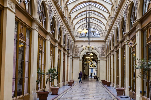 Paris, Frankreich, am 27. Oktober 2017. die alte Pariser Passage Viviyen ist ein Teil des Systems der Stadtpassagen — Stockfoto