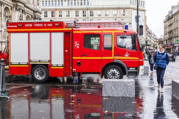 Paris France October 2017 Fire Truck Stopped City Street — Stock Photo, Image