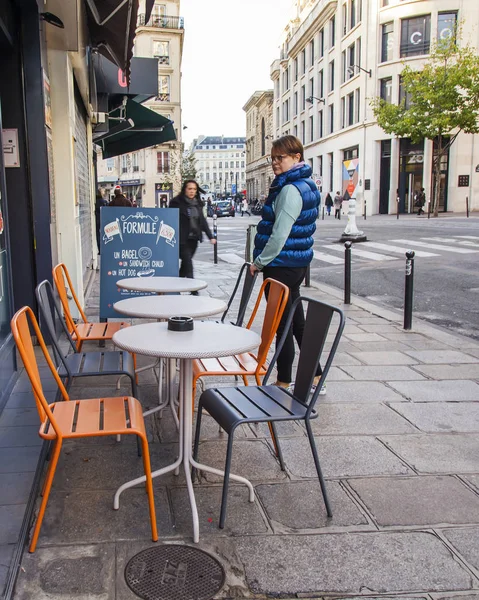 Paris France October 2017 Attractive Cafe Little Tables Street Expects — Stock Photo, Image