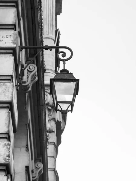 Paříž Francie Října 2017 Krásná Stará Lampa Bohatou Výzdobou Zdobí — Stock fotografie