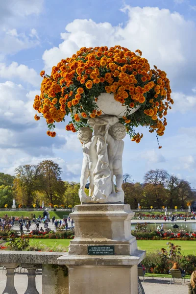 フランス 2017 秋の風景 リュクサンブール公園で風景の建築装飾 — ストック写真