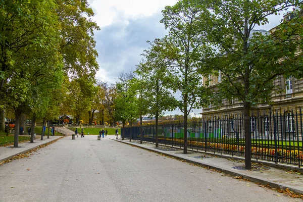 Paris France October 2017 Autumn City Landscape People Walk Have — Stock Photo, Image