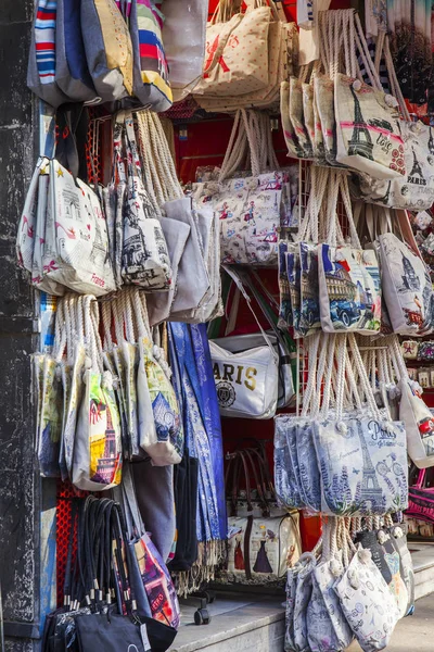 Paris Frankreich Oktober 2017 Verschiedene Souvenirs Mit Symbolen Der Stadt — Stockfoto