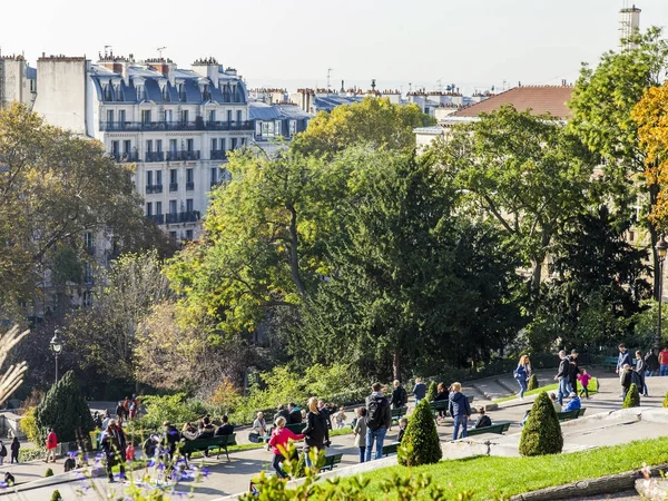 Paris Frankrike Oktober 2017 Många Turister Och Vila Lutning Montmartre — Stockfoto