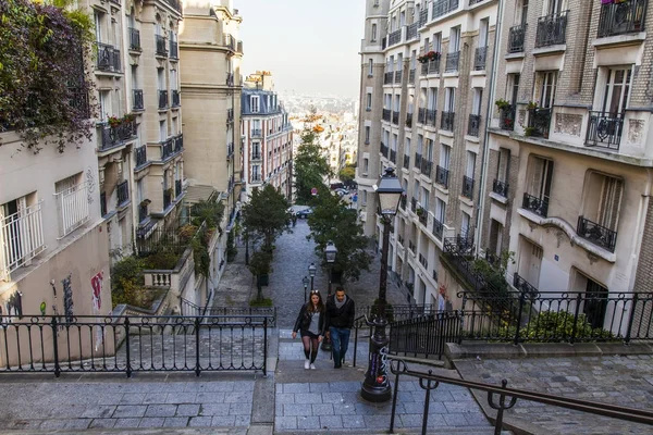 Frankrike Oktober 2017 Den Pittoreska Gatan Med Stege Lutning Montmartre — Stockfoto