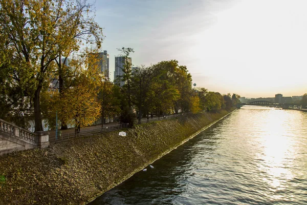 Paryż Francja Dniu Października 2017 Jesienny Krajobraz Miasta Zachód Słońca — Zdjęcie stockowe