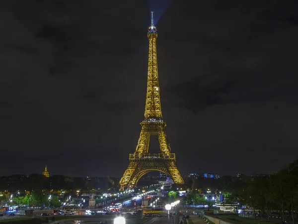 Paris Francia Octubre 2017 Iluminación Nocturna Ilumina Torre Eiffel — Foto de Stock