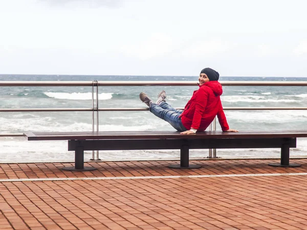 Las Palmas Gran Canaria Spain January 2018 Woman Walks Embankment — Stock Photo, Image