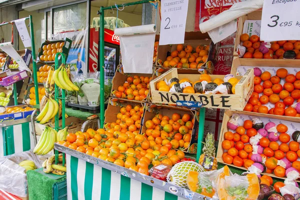 París Francia Noviembre 2017 Varias Verduras Frutas Exponen Una Vitrina —  Fotos de Stock
